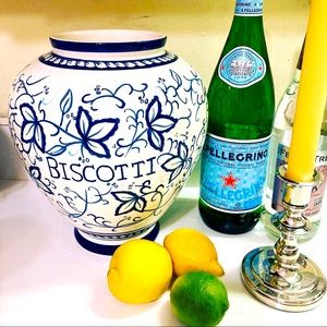 Biscotti jar blue white ceramic chinoiserie vase